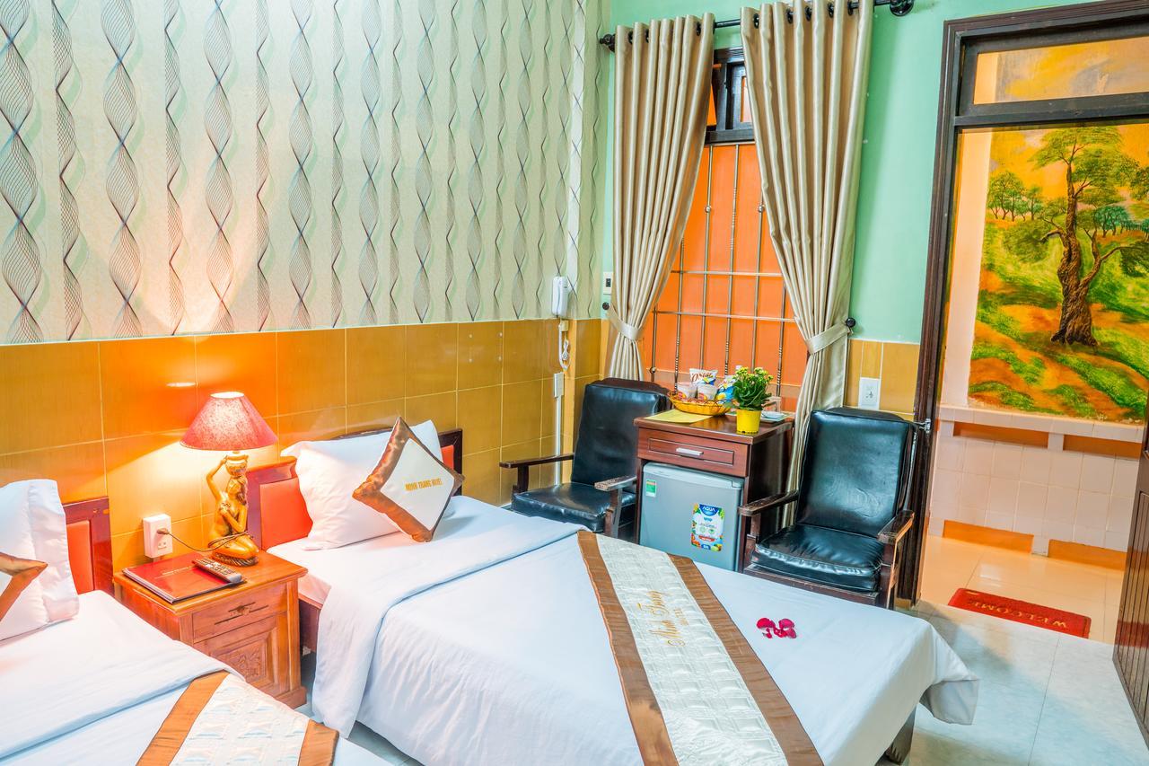 Minh Trang Hotel Хюе Екстер'єр фото