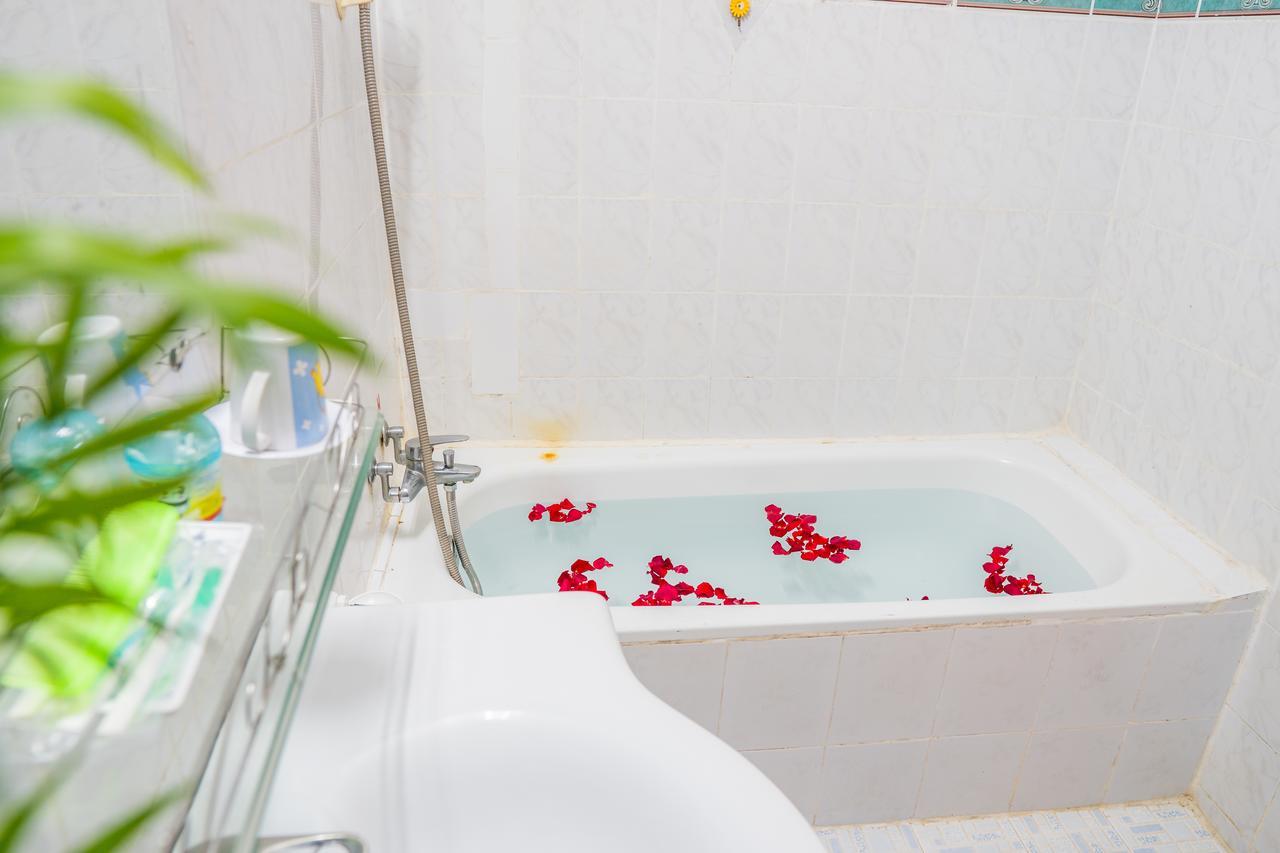 Minh Trang Hotel Хюе Екстер'єр фото