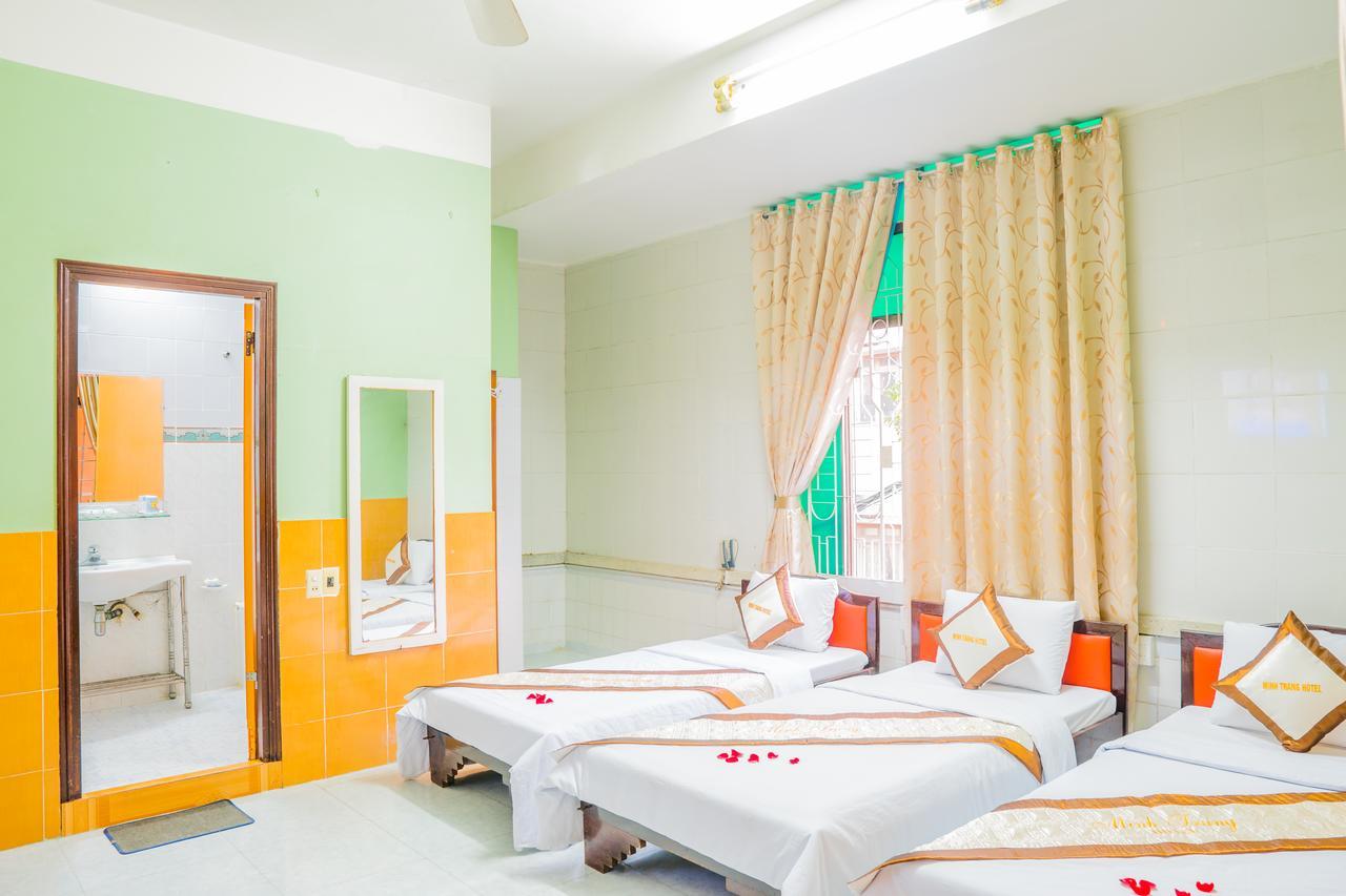 Minh Trang Hotel Хюе Екстер'єр фото