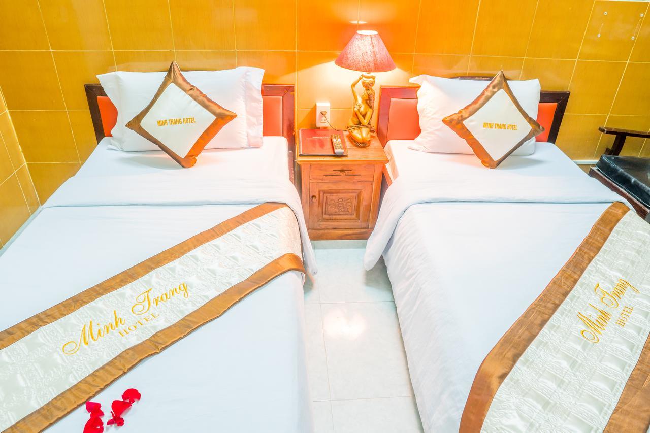 Minh Trang Hotel Хюе Екстер'єр фото