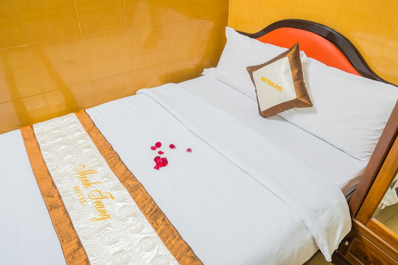 Minh Trang Hotel Хюе Екстер'єр фото