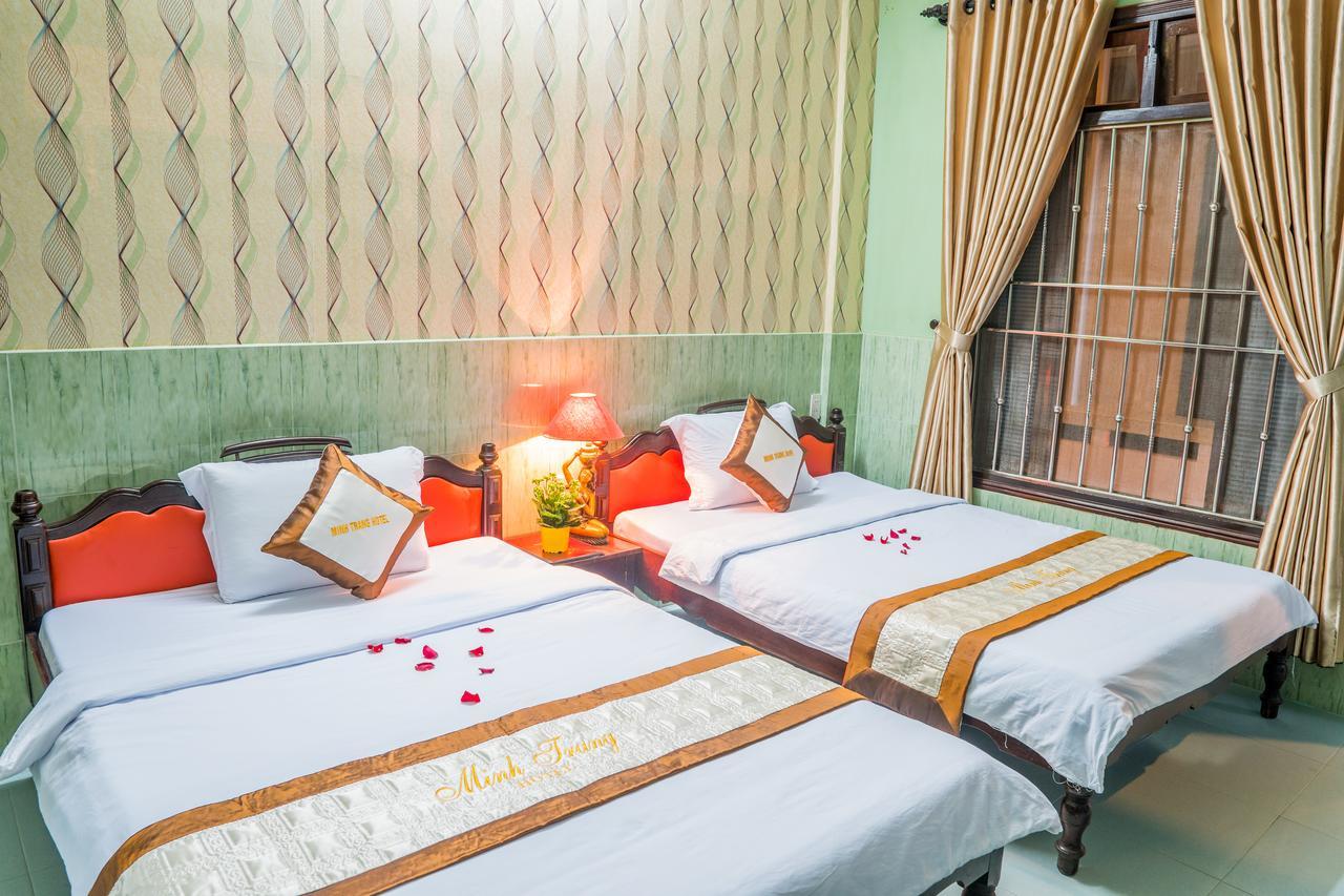 Minh Trang Hotel Хюе Екстер'єр фото
